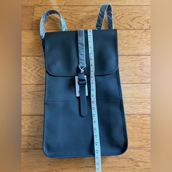 NWT Rains Waterproof Backpack - Picture 10 of 10